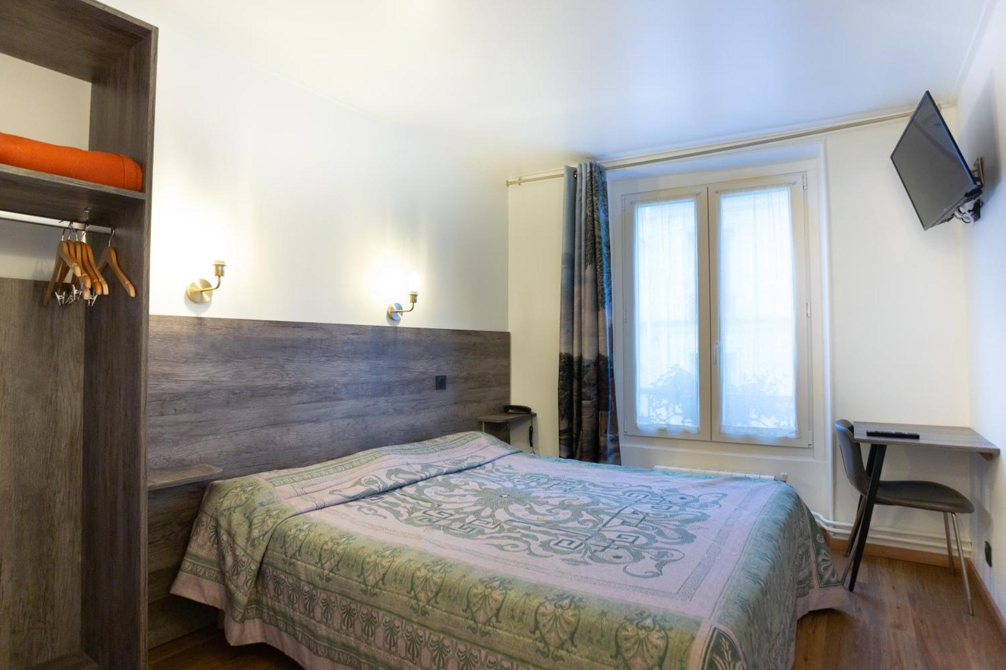 Leonard De Vinci 75011 Hotel 2*