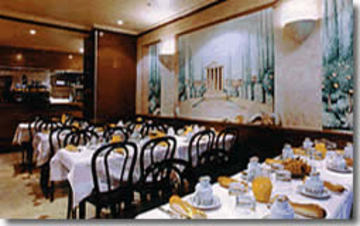 Leonard De Vinci 75011 Hotel Paris